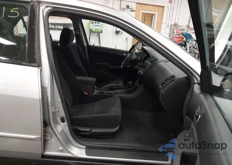 2006 Honda Accord 2.4 Vp z USA, uszkodzony, nr VIN 1HGCM56106A050917